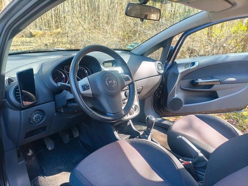 Gebraucht Opel Corsa 125 PS (91 kW) 2008 Schwarz Kleinwagen