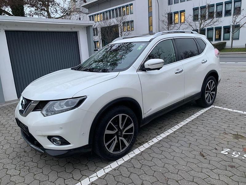 Gebraucht Nissan X-Trail Tekna 131 PS (96 kW) 2016 Weiß SUV