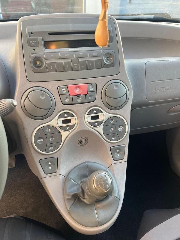 Gebraucht Fiat Panda 69 PS (50 kW) 2005 Blau Kleinwagen