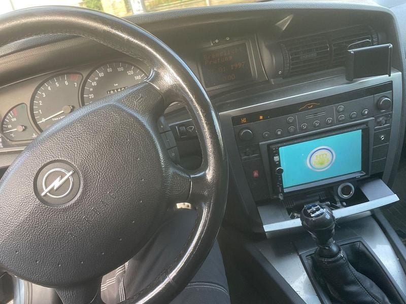 Gebraucht Opel Omega 147 PS (108 kW) 1999 Silber Kombi