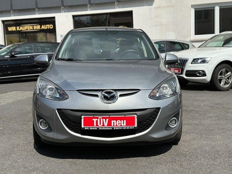 Usata Mazda 2 Active 75 CV (55 kW) 2011 Argento Utilitaria