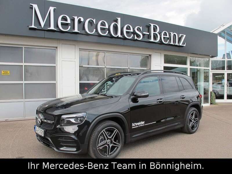 191 kosmosschwarz Gebraucht 2025 Mercedes GLB200 AMG SUV | 54.400 € - Bild 1/4