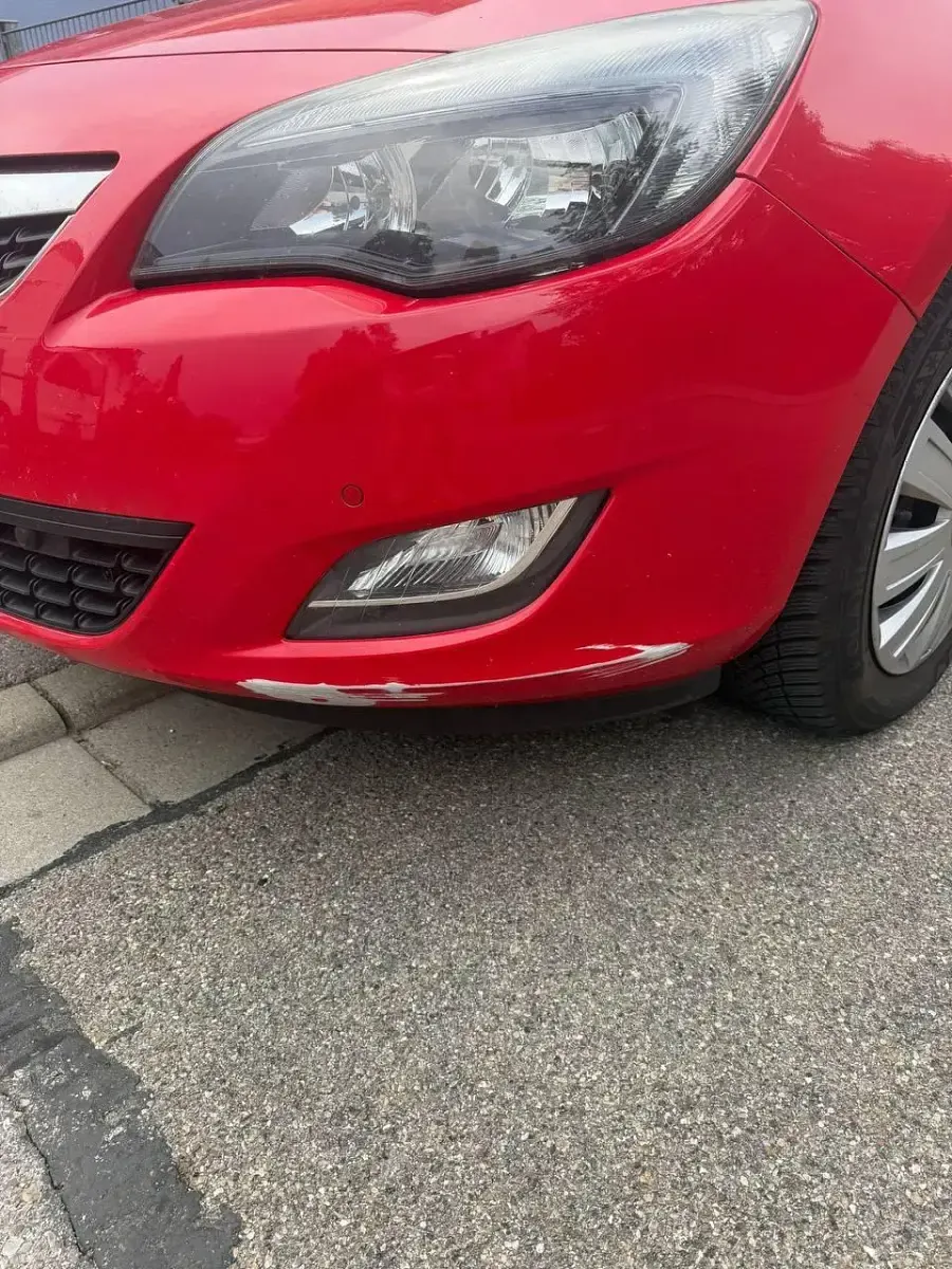 Gebraucht Opel Astra Cosmo 140 PS (102 kW) 2010 Rot Limousine
