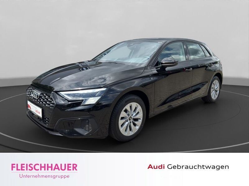 Schwarz Gebraucht 2022 Audi A3 Sportback e-tron Advanced Limousine | 22.480 € (Fairer Preis) - Bild 1/4