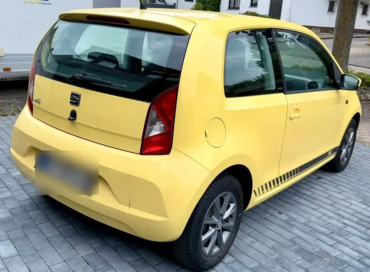 Gebraucht Seat Mii 60 PS (44 kW) 2015 Gelb Kleinwagen
