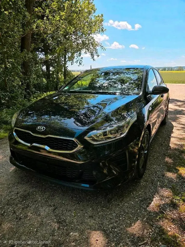 Gebraucht Kia Ceed Vision 120 PS (88 kW) 2019 Schwarz Kleinwagen