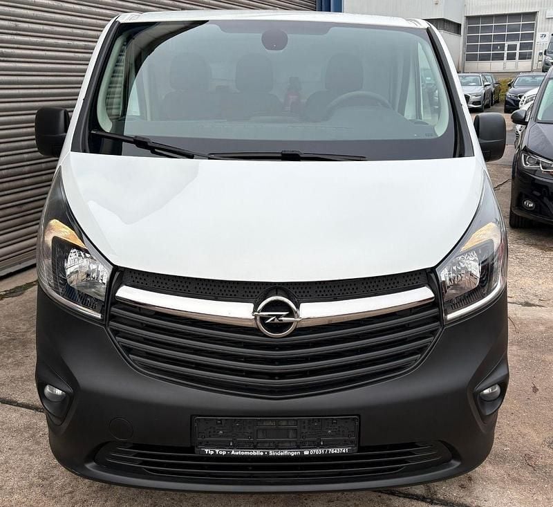 Gebraucht Opel Vivaro 120 PS (88 kW) 2018 Weiß Van / Kleinbus