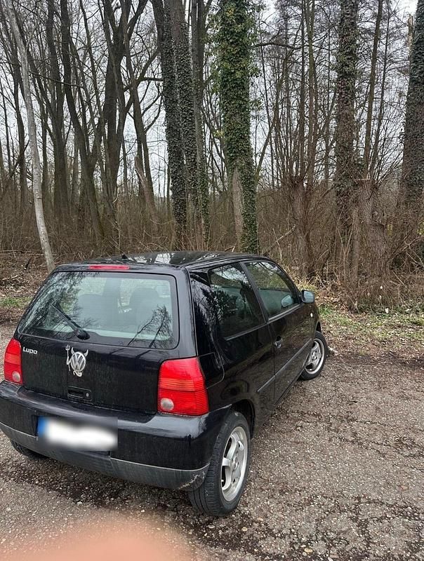Second-hand VW Polo 50 CP (36 kW) 1999 Negru Hatchback