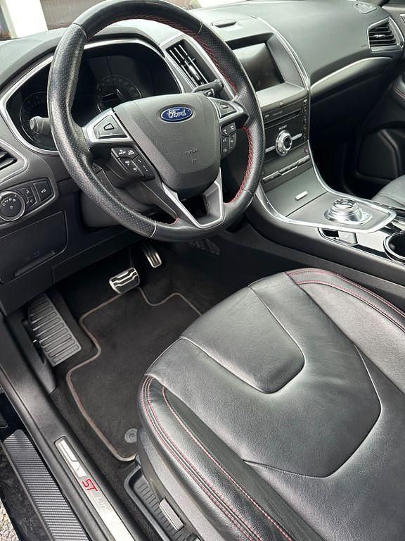 Gebraucht Ford S-MAX ST-Line 190 PS (139 kW) 2019 Schwarz Van / Kleinbus