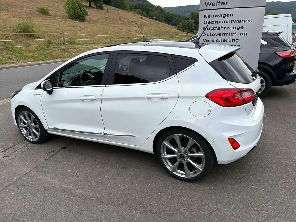 Gebraucht Ford Fiesta Vignale 140 PS (102 kW) 2018 Weiß Kleinwagen