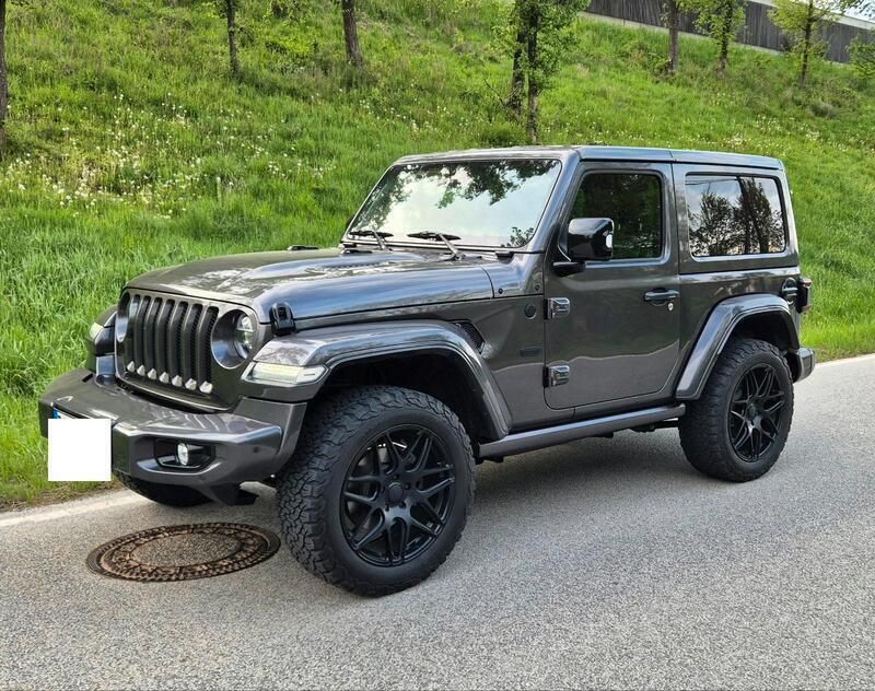 Grau Gebraucht 2021 Jeep Wrangler Overland SUV | 47.000 € - Bild 1/4