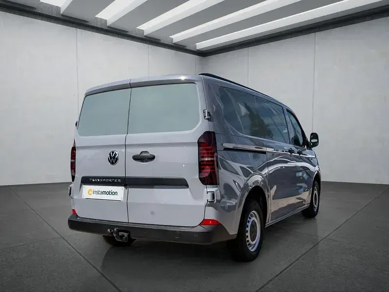 Neu VW T7 110 PS (80 kW) 2025 Grau Van