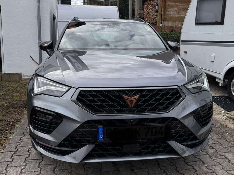 Grau Gebraucht 2022 Cupra Ateca SUV | 36.500 € - Bild 1/4