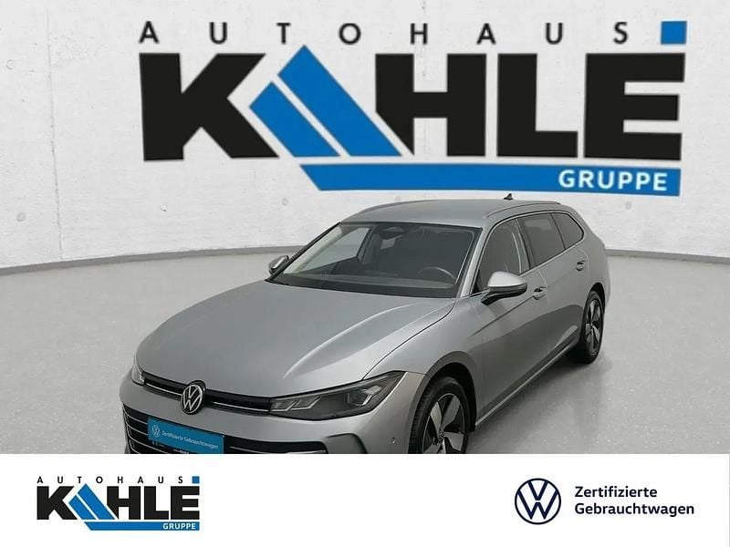 Silber Gebraucht 2025 VW Passat Business Kombi | 34.989 € (Fairer Preis) - Bild 1/4