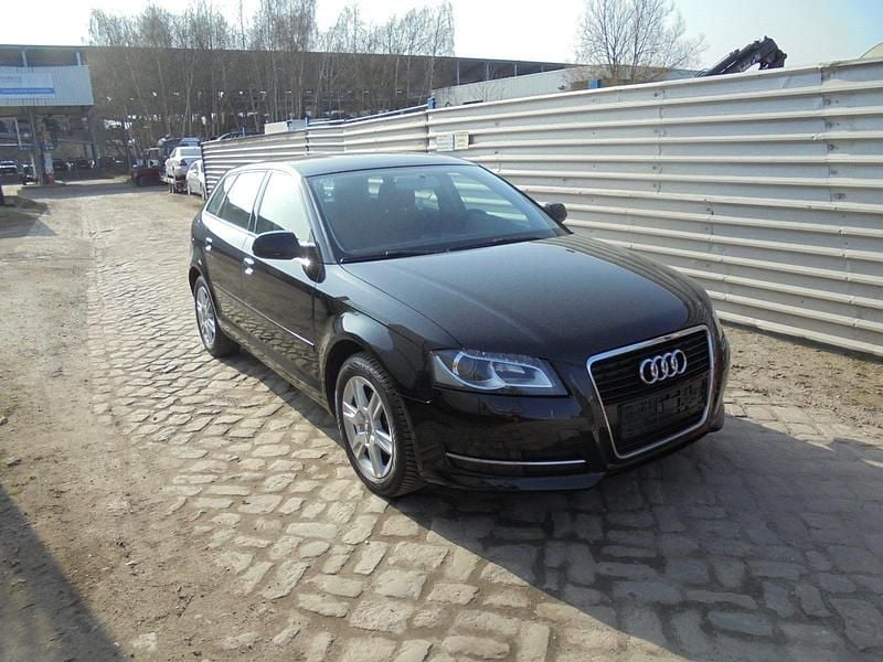 Second-hand Audi A3 105 CP (77 kW) 2012 Negru Hatchback