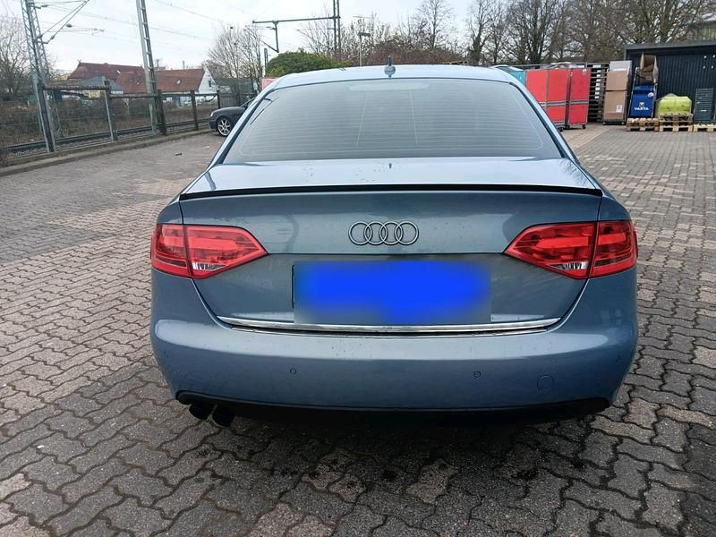 Gebraucht Audi A4 211 PS (155 kW) 2009 Blau Limousine