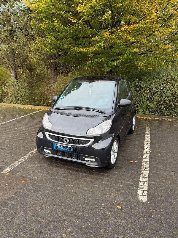 Schwarz Gebraucht 2014 Smart ForTwo Coupé Kleinwagen | 4.500 € (Guter Preis) - Bild 1/4