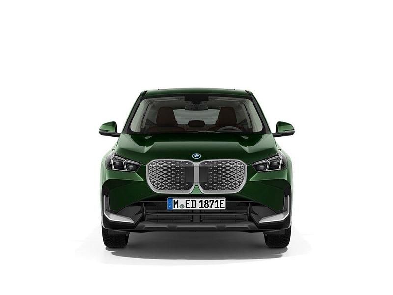 Gebraucht BMW iX1 Performance 94 kW (128 PS) 2023 Gruen SUV