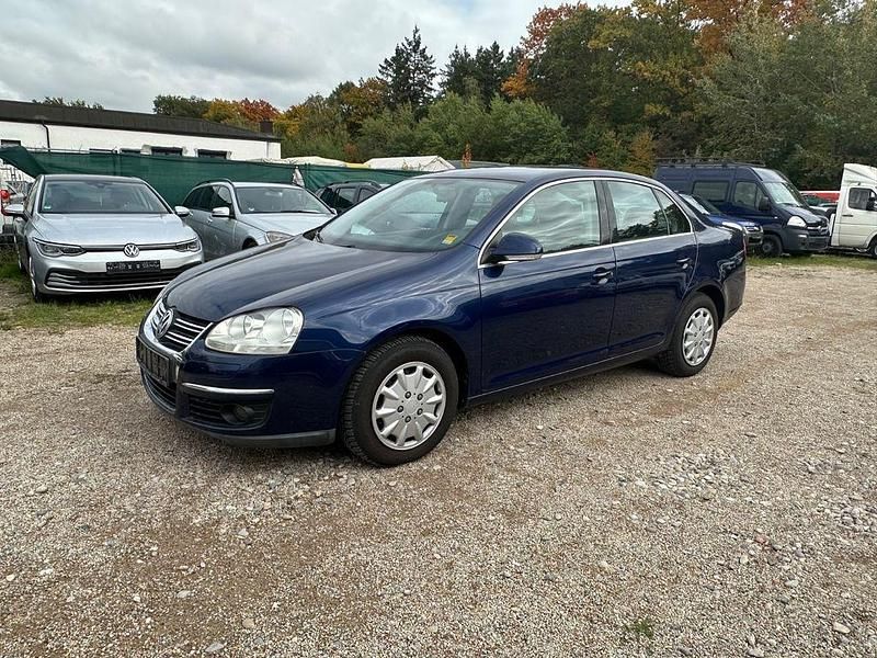 Blau Gebraucht 2006 VW Jetta Comfortline Limousine | 1.899 € (Superpreis) - Bild 1/4