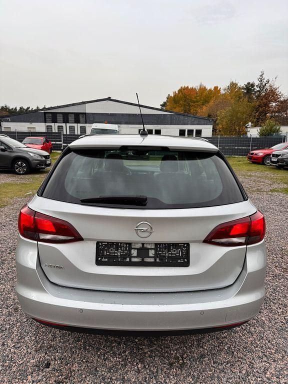 Gebraucht Opel Astra 122 PS (89 kW) 2021 Grau Limousine