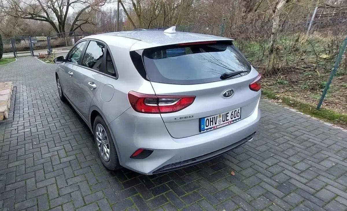 Gebraucht Kia Ceed Attract 101 PS (74 kW) 2020 Kleinwagen
