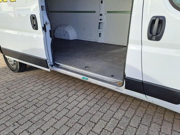 Cascablanca weiß Gebraucht 2023 Opel Movano Edition Van | 22.079 € (Superpreis) - Bild 1/4