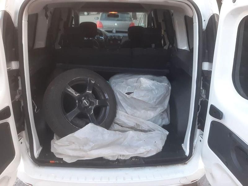 Gebraucht Dacia Dokker Stepway 95 PS (69 kW) 2020 Weiß Van / Kleinbus