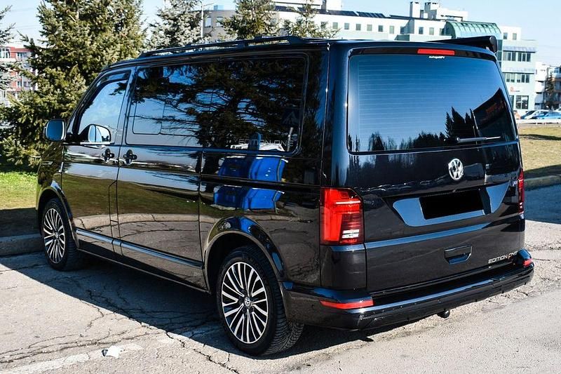 Gebraucht VW Multivan Highline 230 PS (169 kW) 2022 Schwarz Van