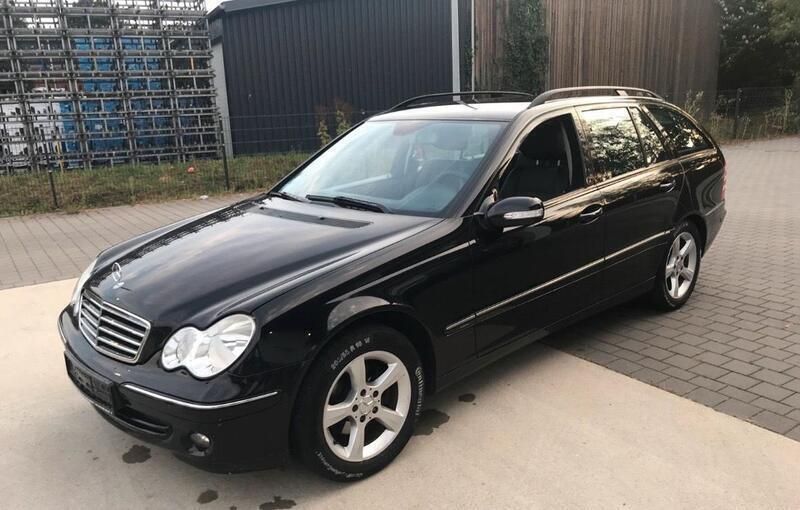Schwarz Gebraucht 2006 Mercedes C180 Avantgarde Kombi | 3.590 € (Etwas zu teuer) - Bild 1/4
