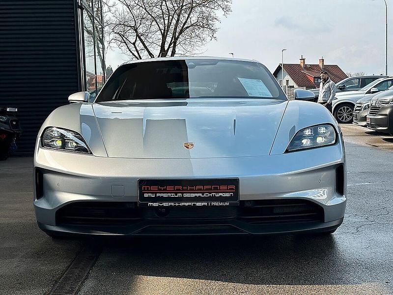Brugt Porsche Taycan Performance Package 319 kW (435 HK) 2024 Sølv Sedan