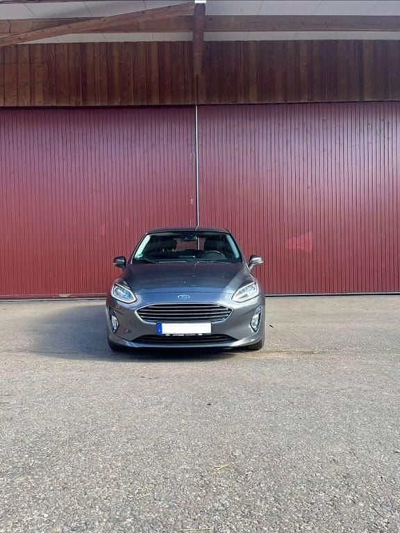 Gebraucht Ford Fiesta Active 120 PS (88 kW) 2018 Grau Kleinwagen