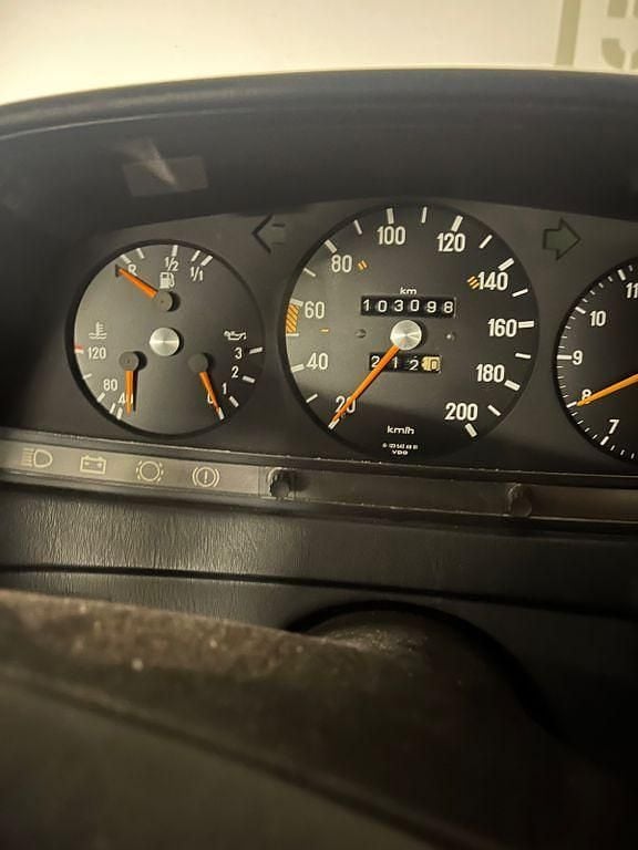 Gebraucht Mercedes 230 136 PS (100 kW) 1981 Schwarz Coupé