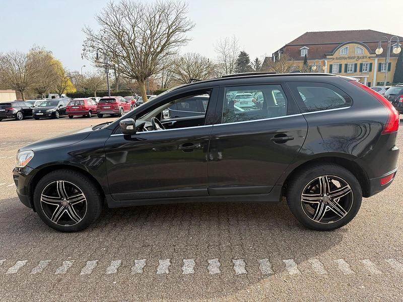 Gebraucht Volvo XC60 163 PS (119 kW) 2011 Schwarz SUV