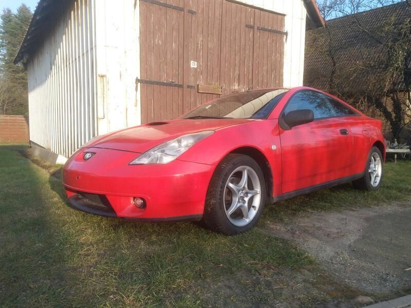 Rot Gebraucht 2001 Toyota Celica T2 Coupé | 3.600 € (Guter Preis) - Bild 1/4