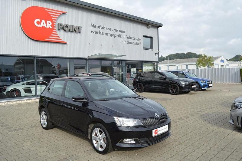 Schwarzmagic perleffekt Gebraucht 2018 Skoda Fabia Cool Plus Limousine | 9.990 € (Fairer Preis) - Bild 1/4