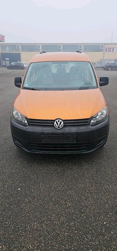Second-hand VW Caddy 100 CP (73 kW) 2014 Galben Monovolum