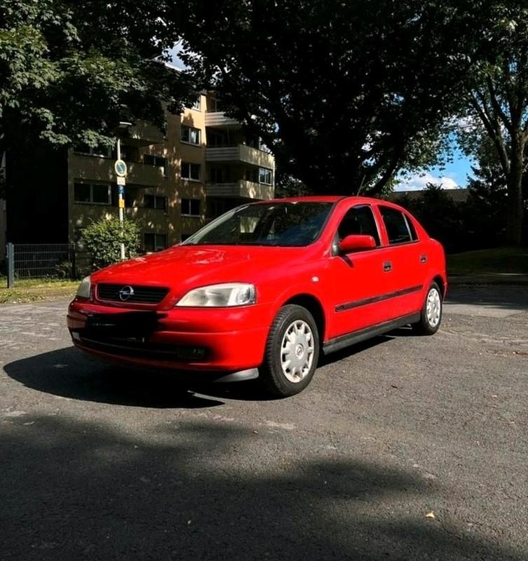 Rot Gebraucht 2002 Opel Astra Limousine | 1.000 € (Guter Preis) - Bild 1/4