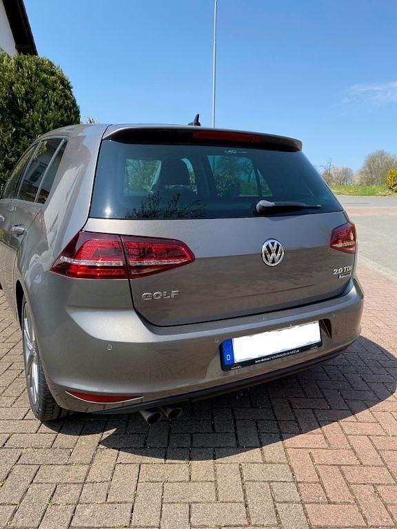 Gebraucht VW Golf VII Highline 150 PS (110 kW) 2014 Grau Limousine