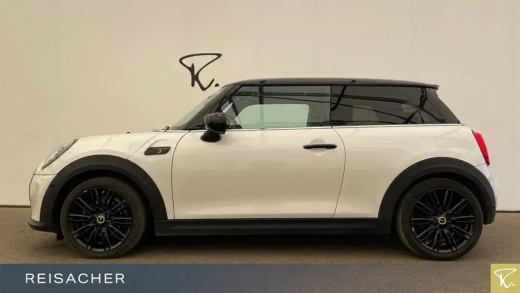 Gebraucht Mini Cooper SE Classic 135 kW (184 PS) 2023 Weiß Kleinwagen