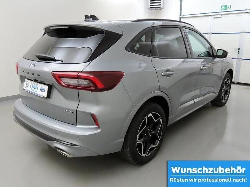 Gebraucht Ford Kuga ST-Line 242 PS (177 kW) 2024 Silber SUV