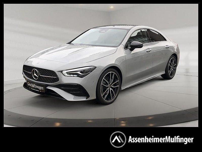 Manufaktur lack manufaktur alpingrau uni Gebraucht 2025 Mercedes CLA220 Limousine | 48.980 € (Teuer) - Bild 1/4