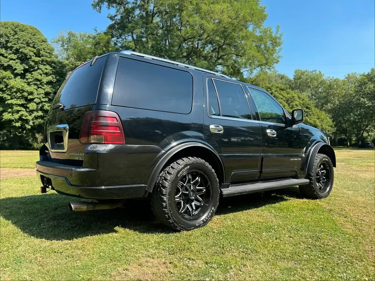 Gebraucht Lincoln Navigator 304 PS (223 kW) 2003 Schwarz SUV