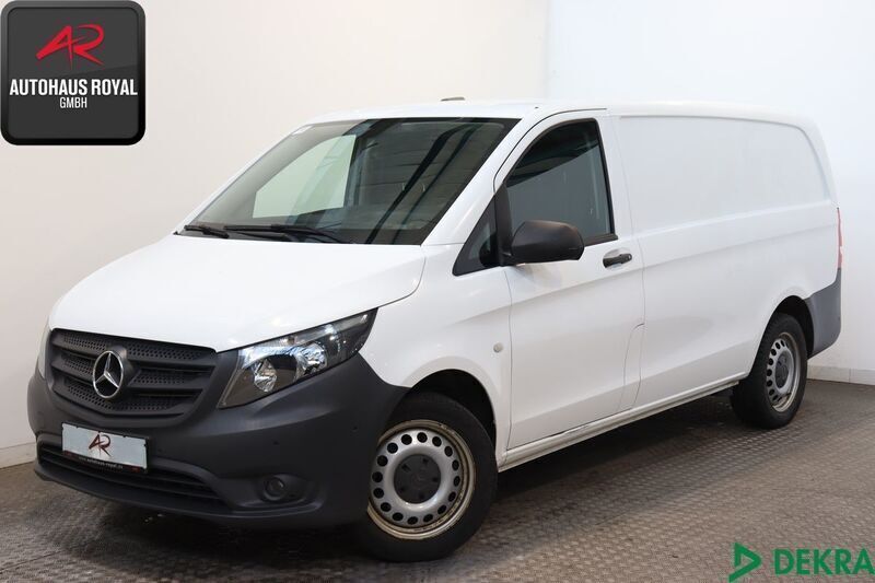 Arktikweiss Gebraucht 2019 Mercedes Vito Van / Kleinbus | 24.880 € (Fairer Preis) - Bild 1/4
