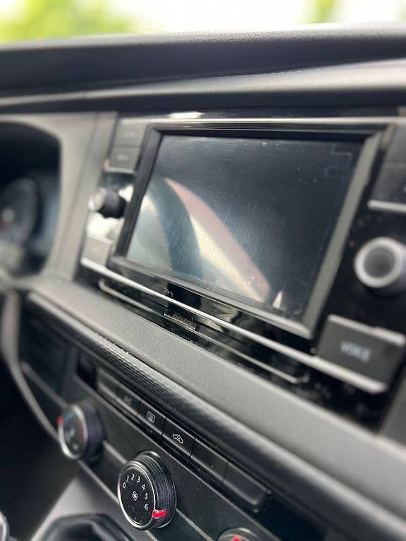 Gebraucht VW Transporter 150 PS (110 kW) 2020 Weiß Van