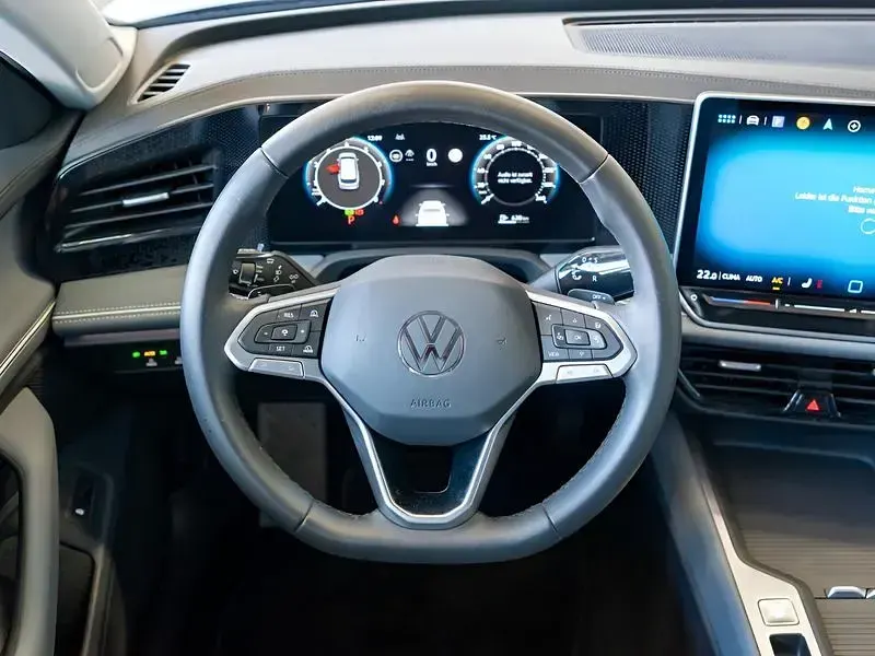 Gebraucht VW Passat 150 PS (110 kW) 2024 Schwarz Kombi