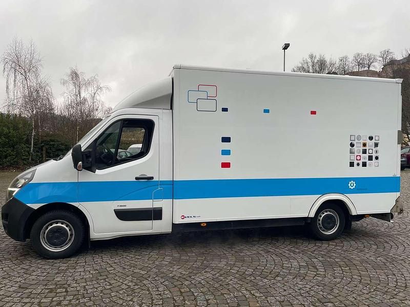 Gebraucht Opel Movano 179 PS (131 kW) 2022 Weiß Van