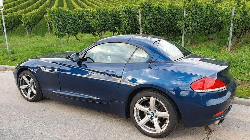 Gebraucht BMW Z4 Sport Line 245 PS (180 kW) 2013 Blau Cabrio