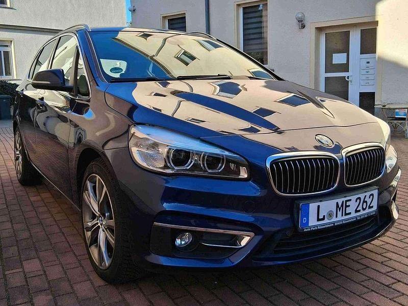 Gebraucht BMW 225 Luxury Line 231 PS (169 kW) 2014 Blau Kombi