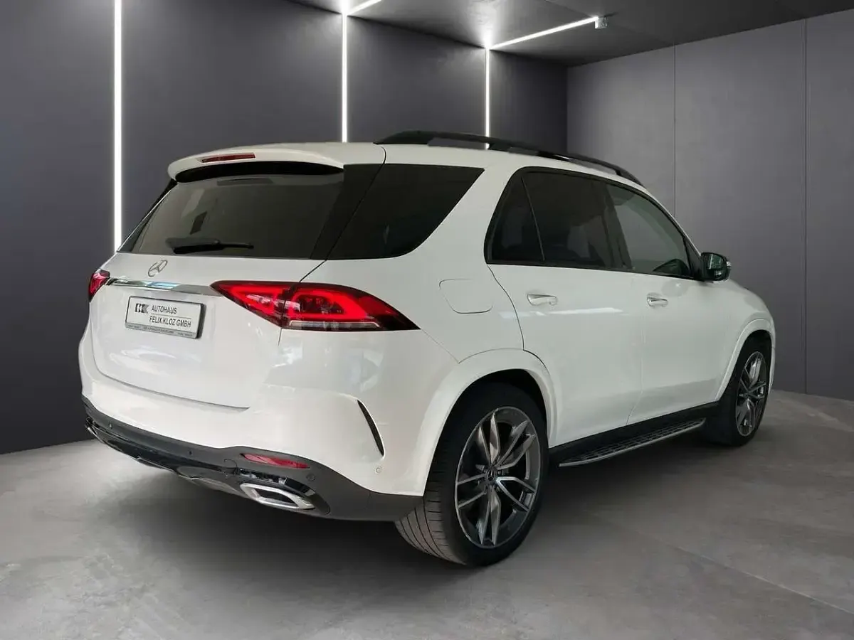 Gebraucht Mercedes GLE450 AMG 367 PS (269 kW) 2023 Unilack polarweiß SUV