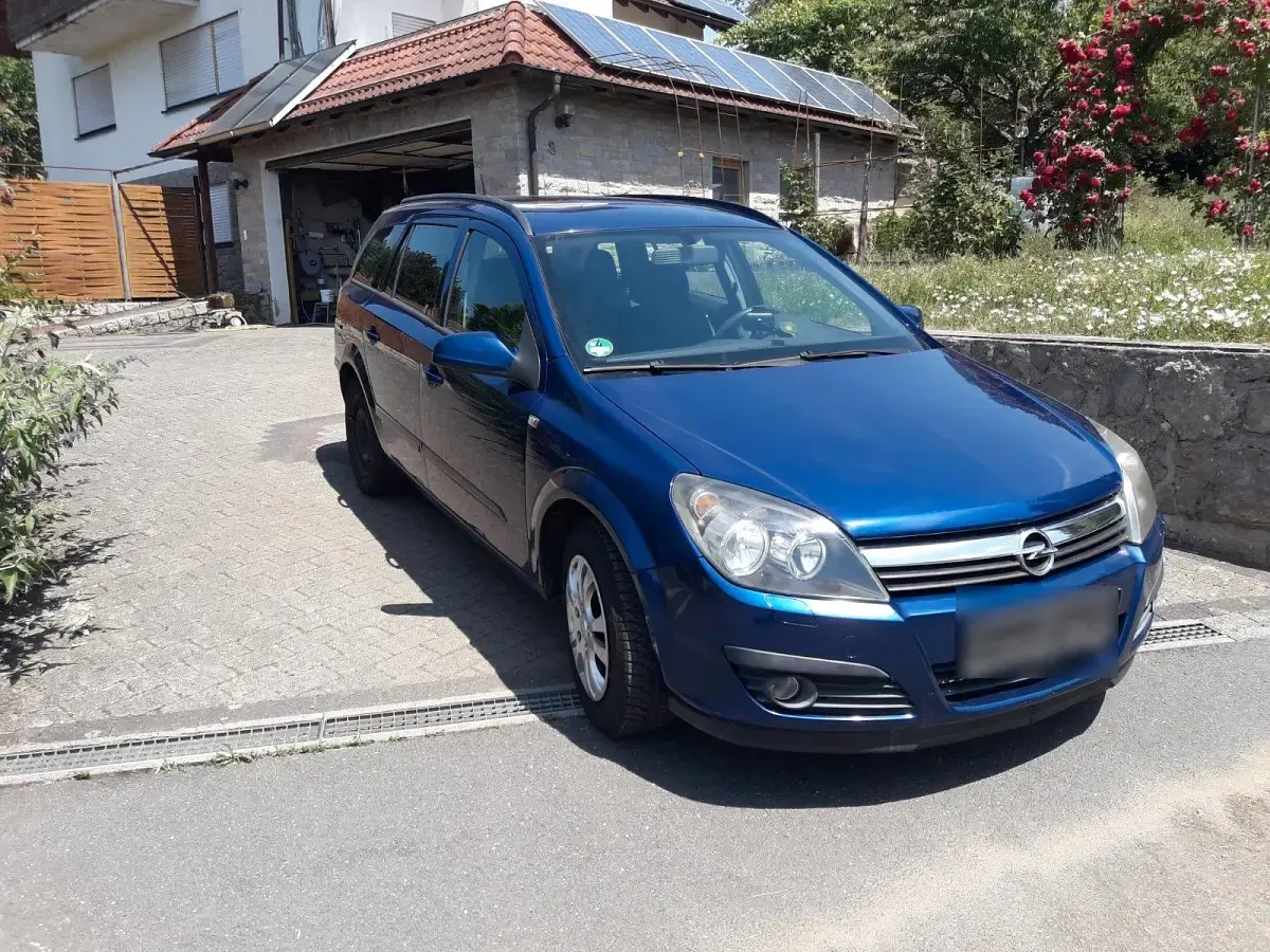 Gebraucht Opel Astra 125 PS (91 kW) 2005 Blau Kombi